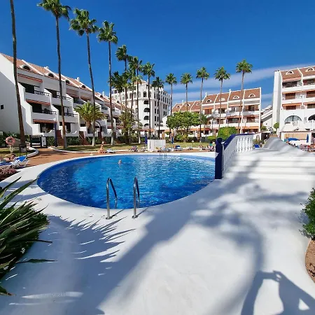 Apartment Vistasol, Beach Front With Heated Pool In Parque Santiago 2, Wifi Playa de las Americas (Tenerife)