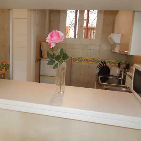 Vistasol, Beach Front With Heated Pool In Parque Santiago 2, Wifi Apartment Playa de las Americas (Tenerife)