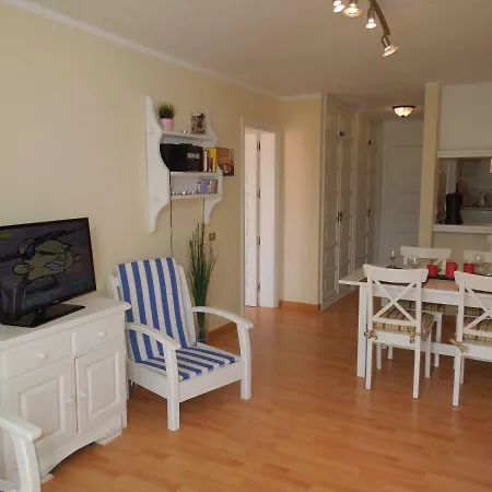 Vistasol, Beach Front With Heated Pool In Parque Santiago 2, Wifi * Playa de las Americas (Tenerife)